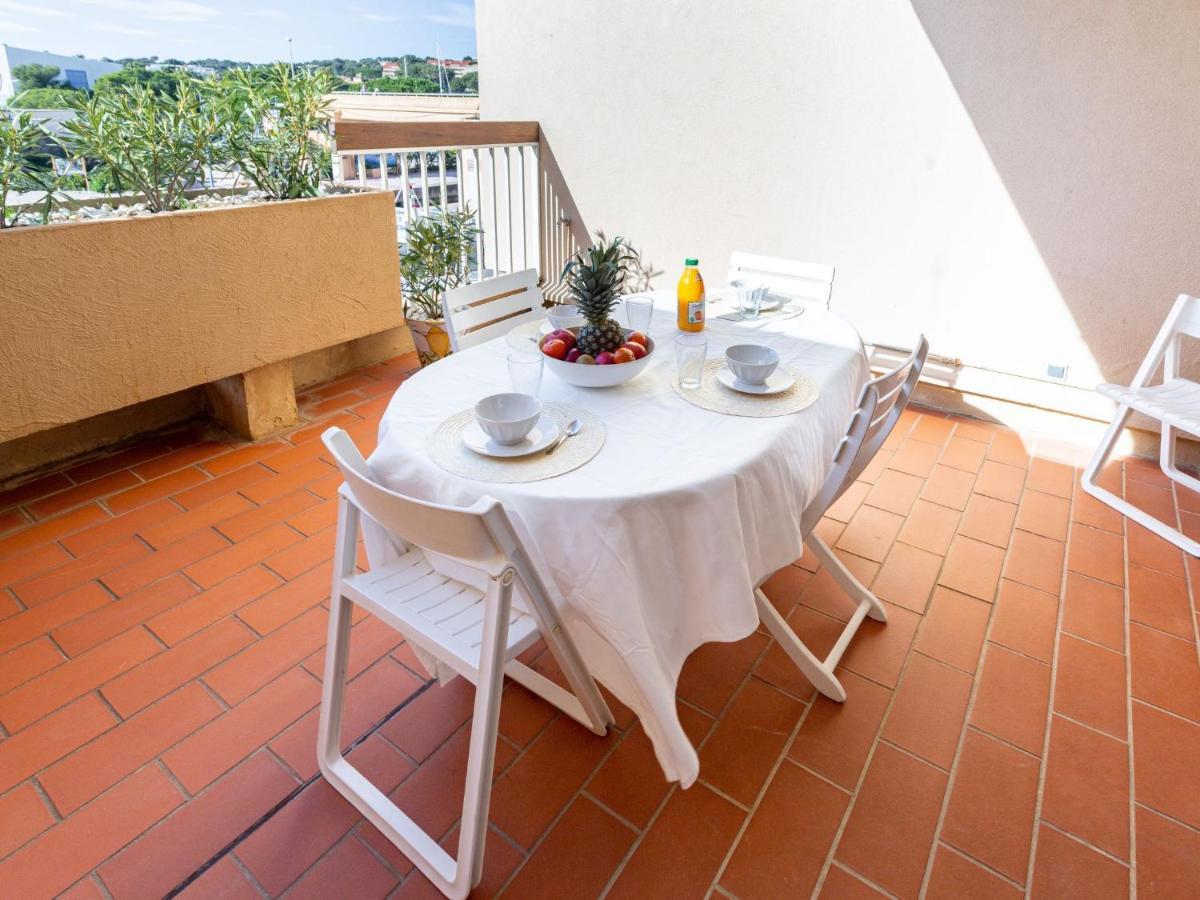 Apartment Le Port De Bormes By Interhome Eksteriør bilde